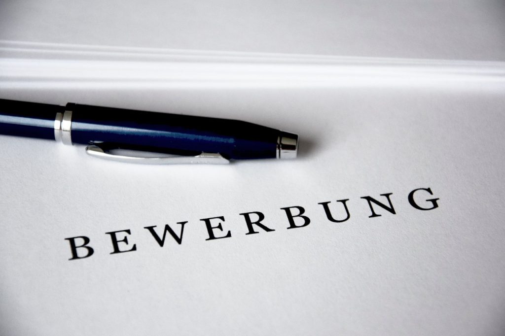 Schreibe deine Bewerbung!
